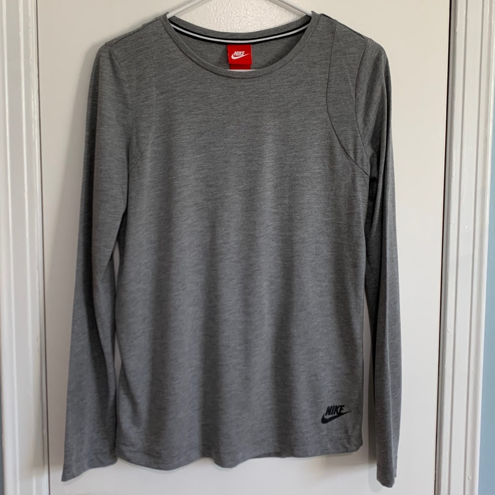 Nike long sleeve gray t shirt, worn once, small